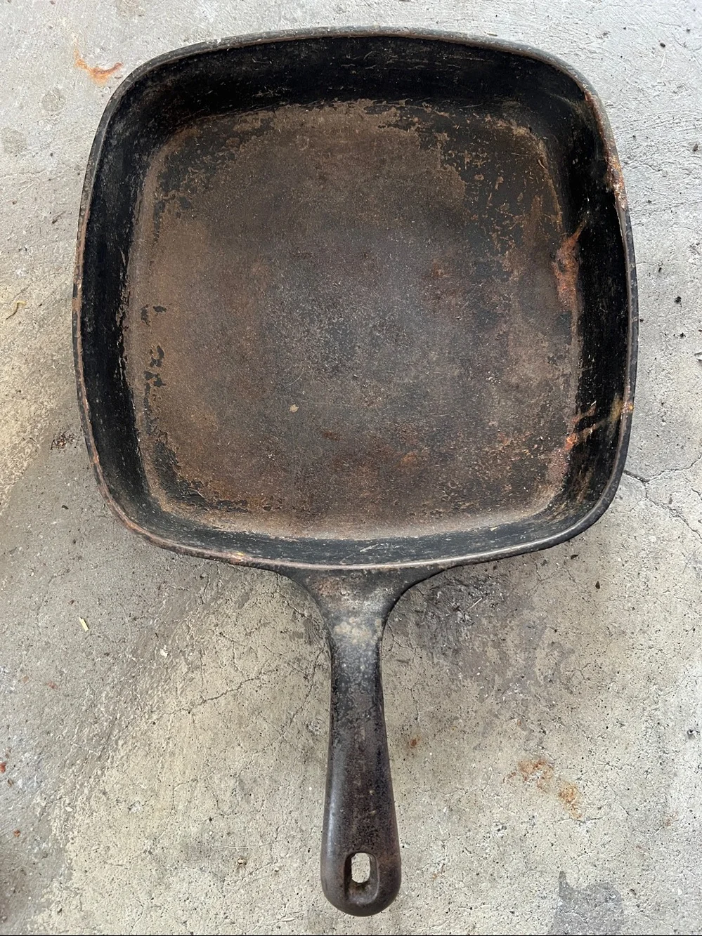 Vintage Griswold Cast Iron square skillet C 9.5”